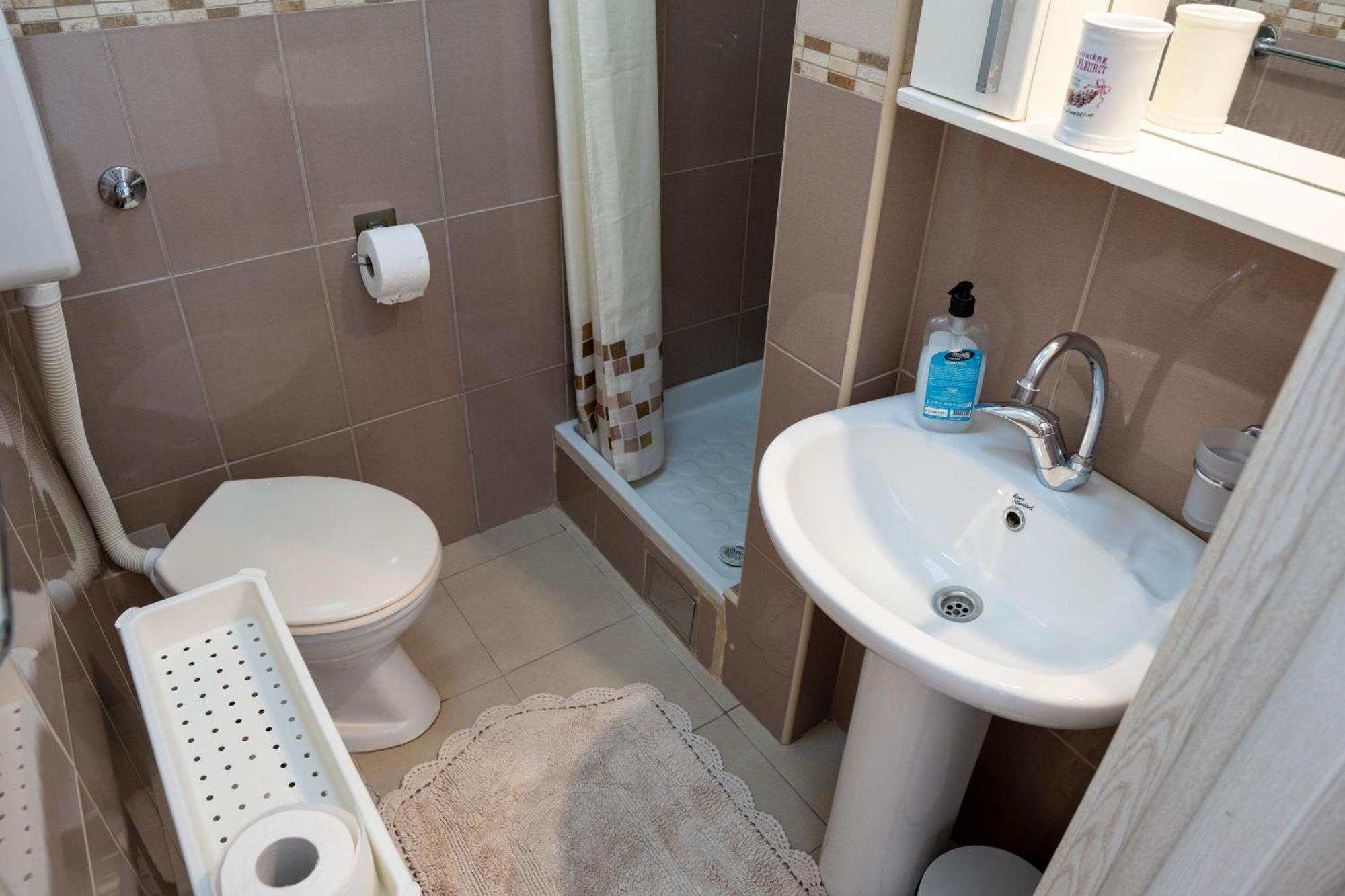 M&B Apartment Kotor Eksteriør bilde